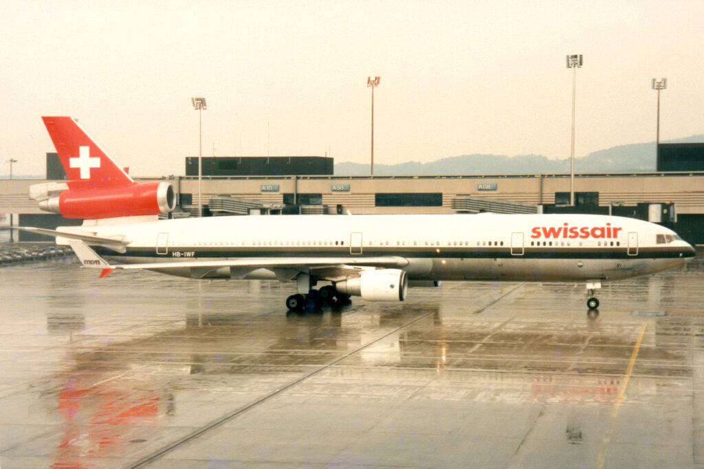 swissair mcdonnell douglas md 11 hb iwf zurich kloten (9413806915)