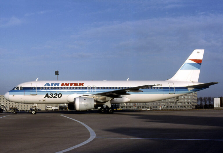 Air_Inter_Airbus_A320-111_Gilliand-1