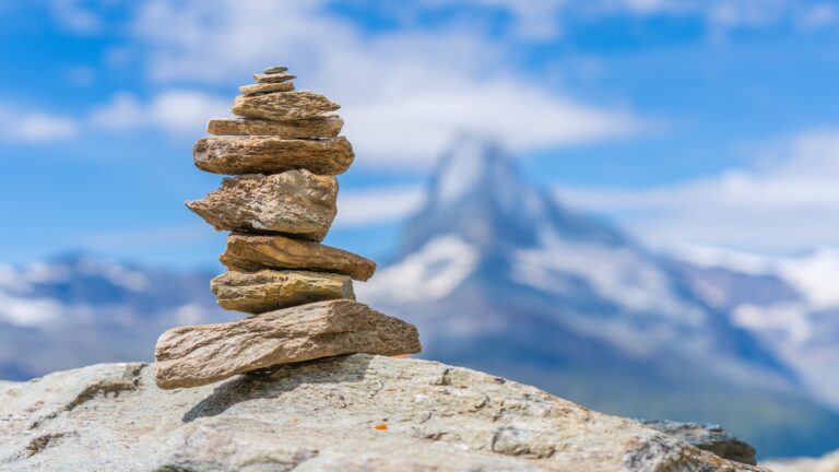chiemseherin-cairn-8195026